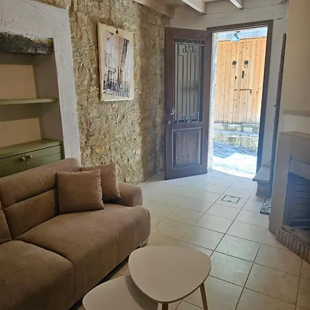 Maisonette Lofou